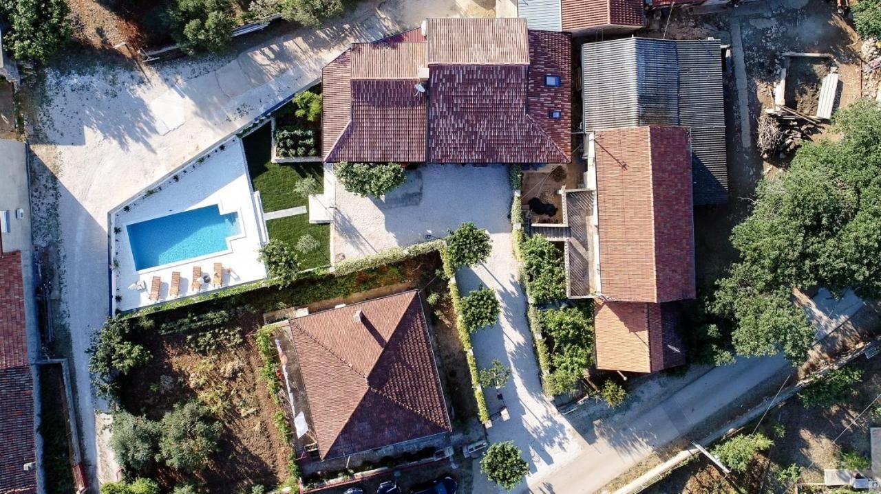 Villa Navita Augustinus With Pool Debeljak Luaran gambar